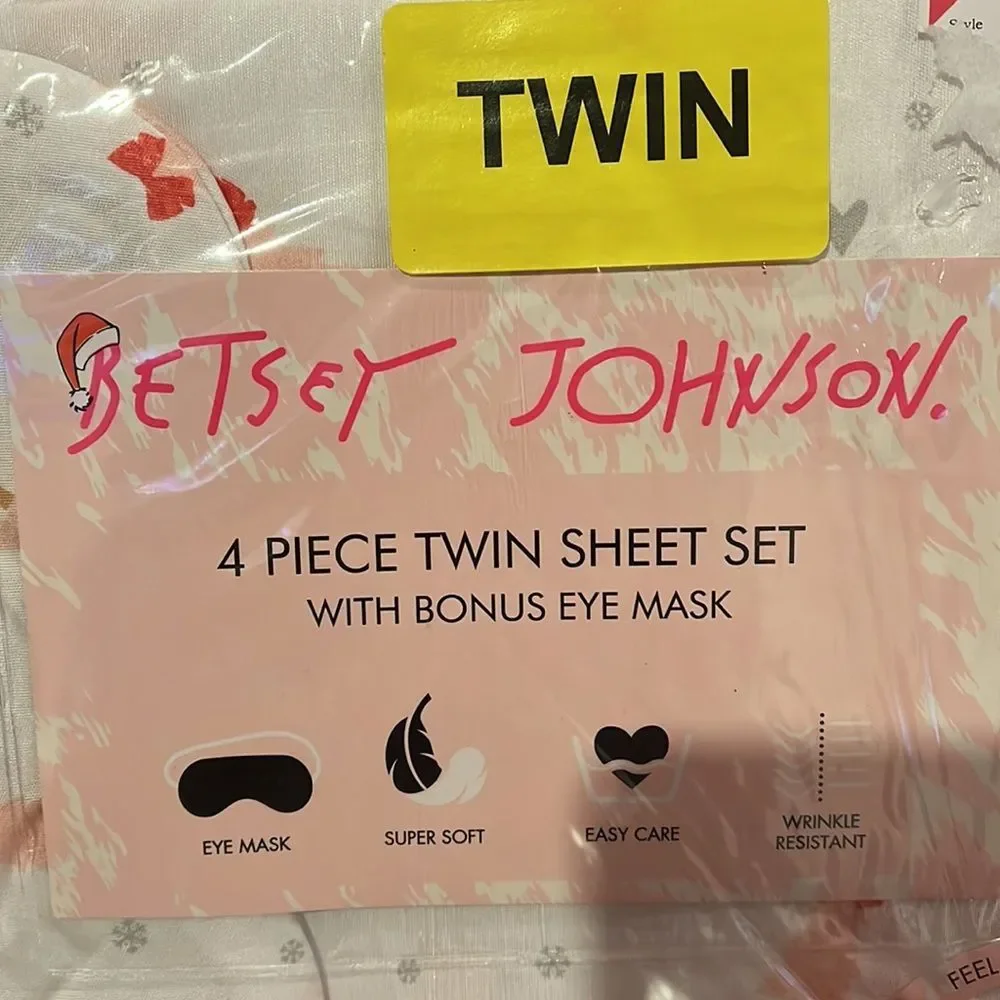 Betsey Johnson nwt betsey
